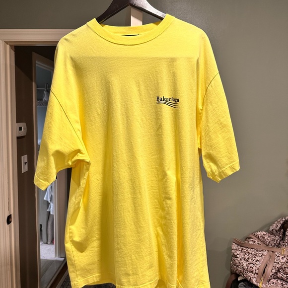 Balenciaga Men's Short Sleeve Tee in Vibrant Yellow